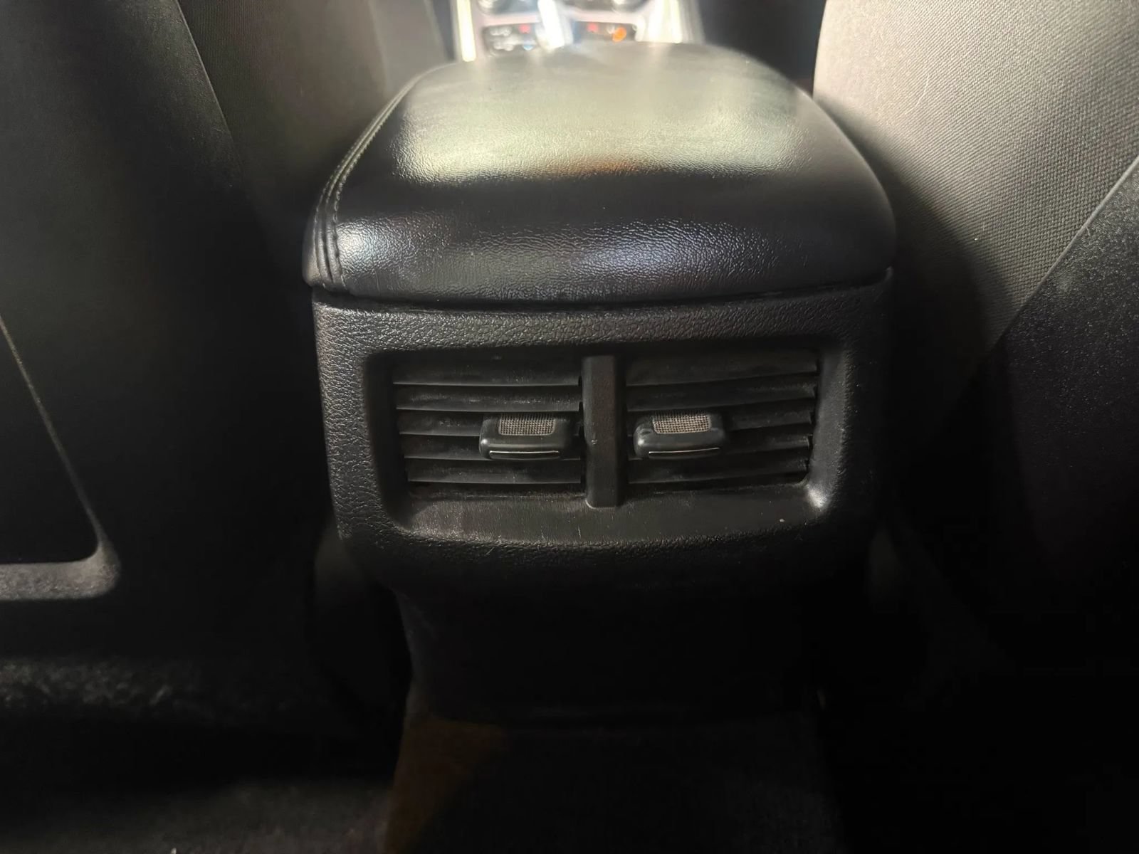 Used 2019 Dodge Challenger R/T RWD image 31
