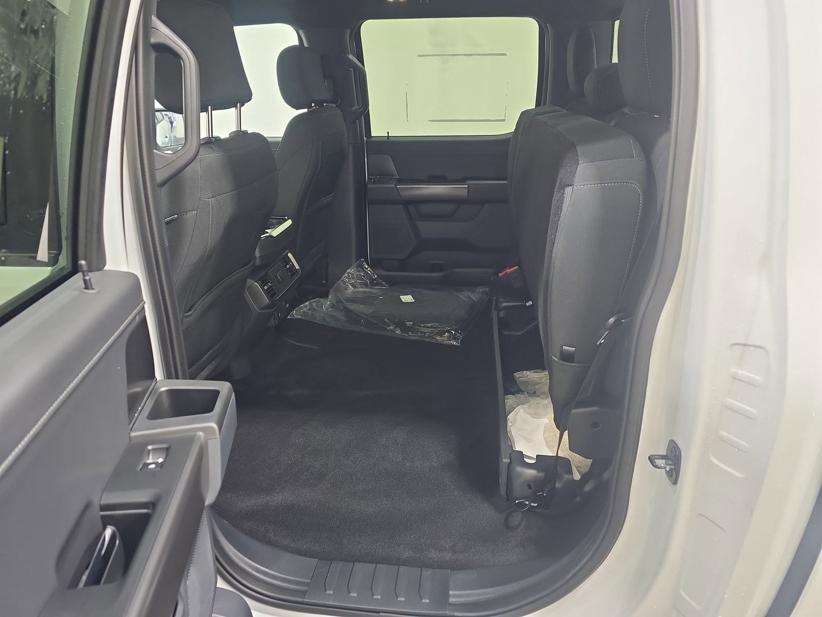 Used 2024 Ford F150 XLT w/ Equipment Group 302A MID image 10