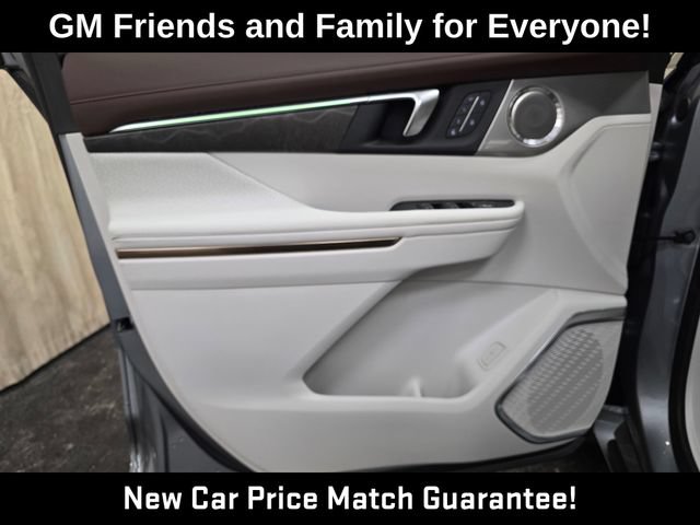 New 2026 Buick Enclave Avenir w/ Super Cruise Package AWD/4WD image 14