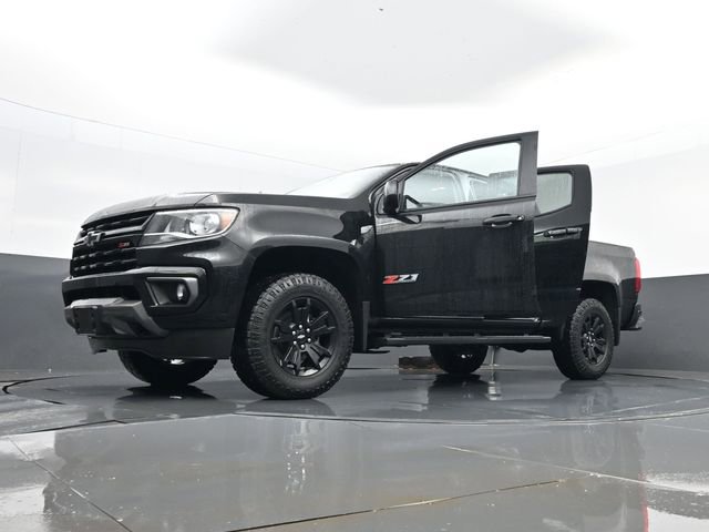 Used 2021 Chevrolet Colorado Z71 w/ Z71 Midnight Edition AWD/4WD image 34
