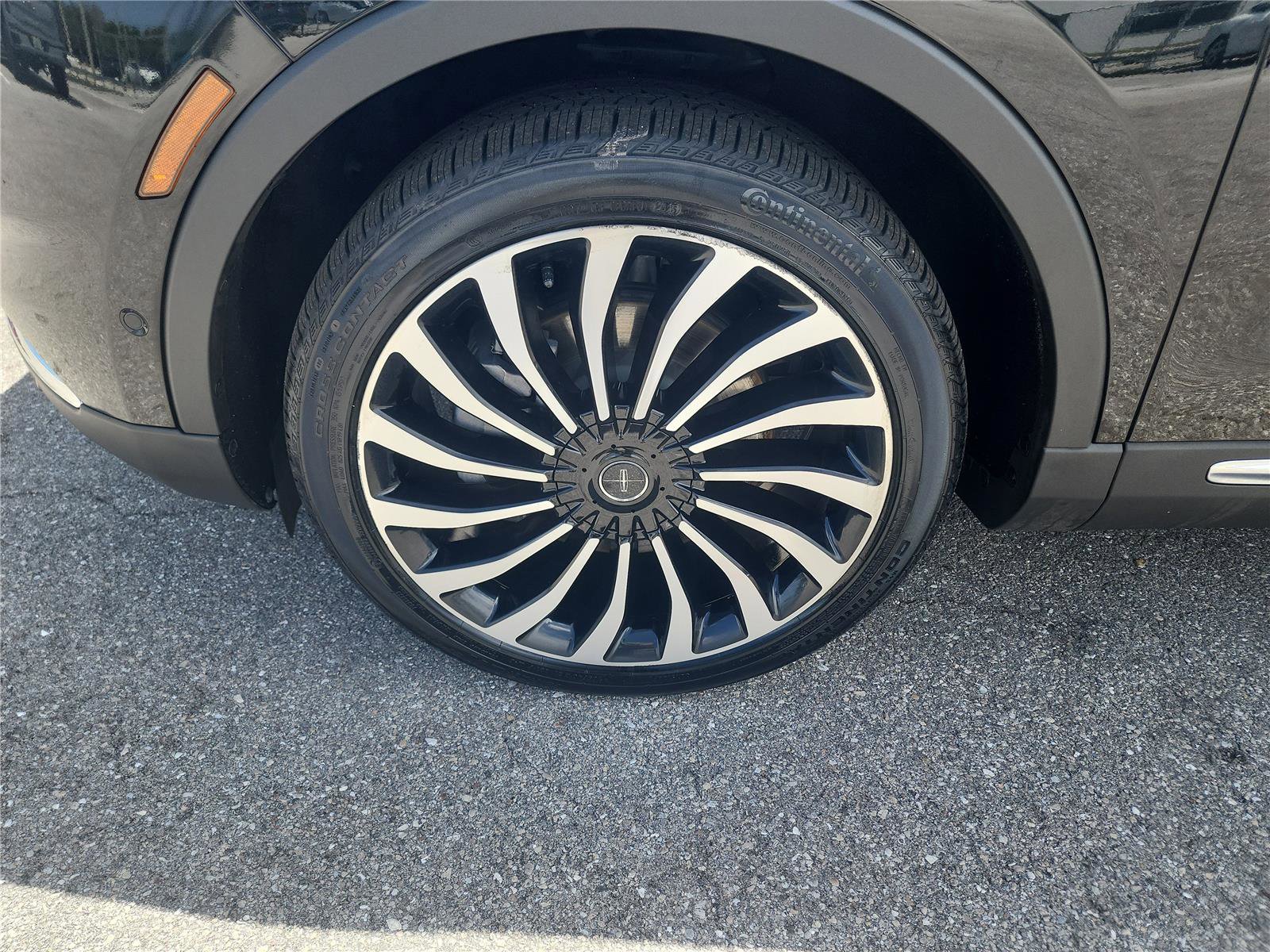 Certified 2023 Lincoln Nautilus Black Label image 9