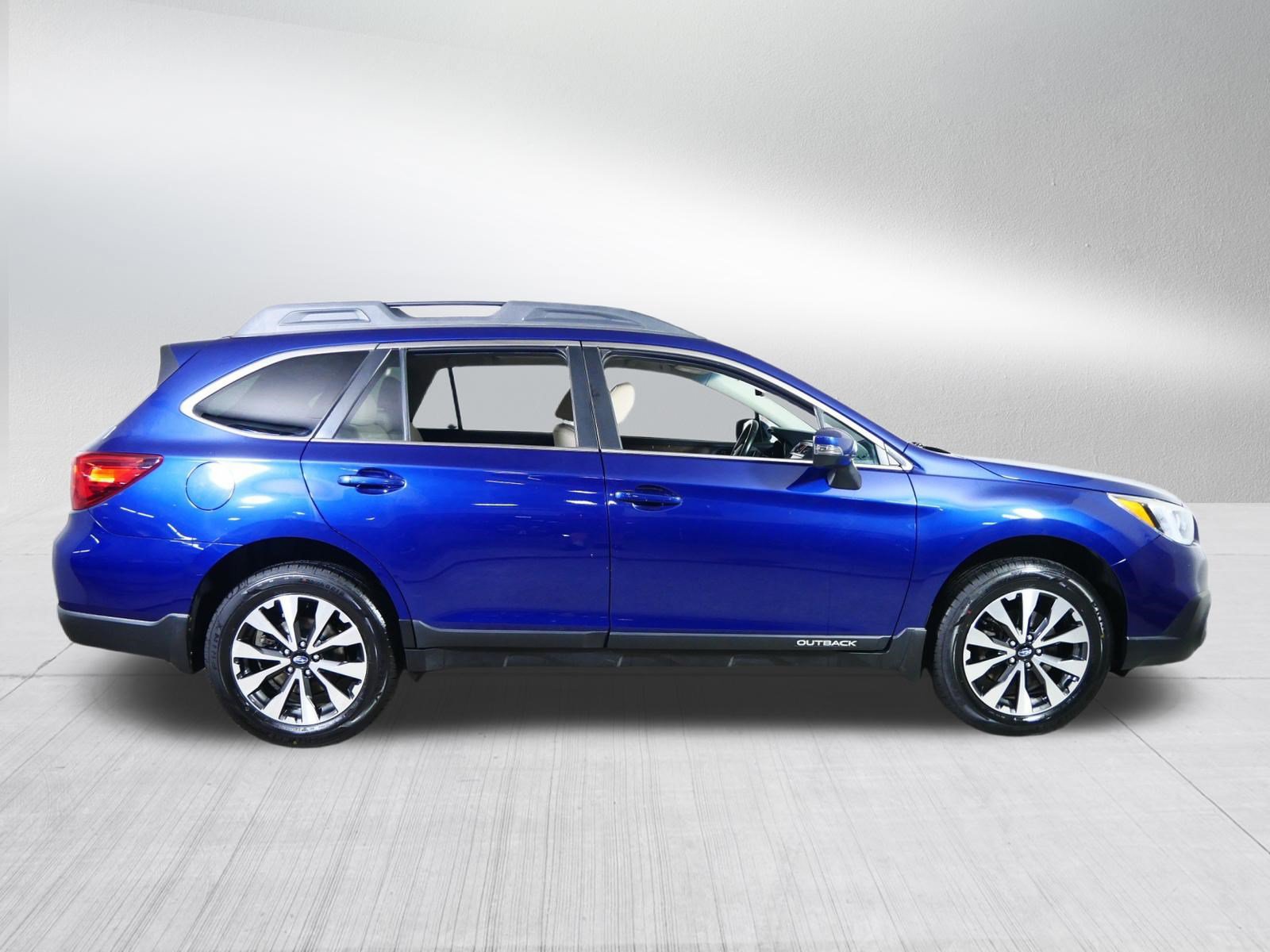 Used 2017 Subaru Outback 2.5i Limited AWD/4WD image 8
