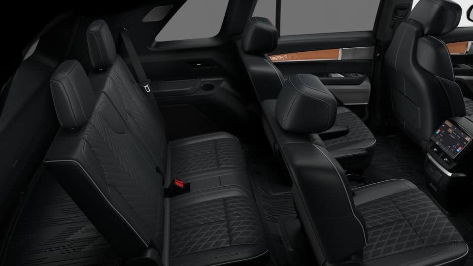 New 2027 Cadillac Vistiq Premium Luxury w/ LPO, Floor Liner Package AWD/4WD image 23