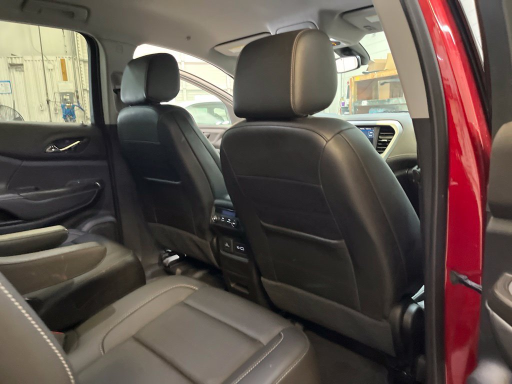 Used 2023 GMC Acadia SLT AWD/4WD image 29