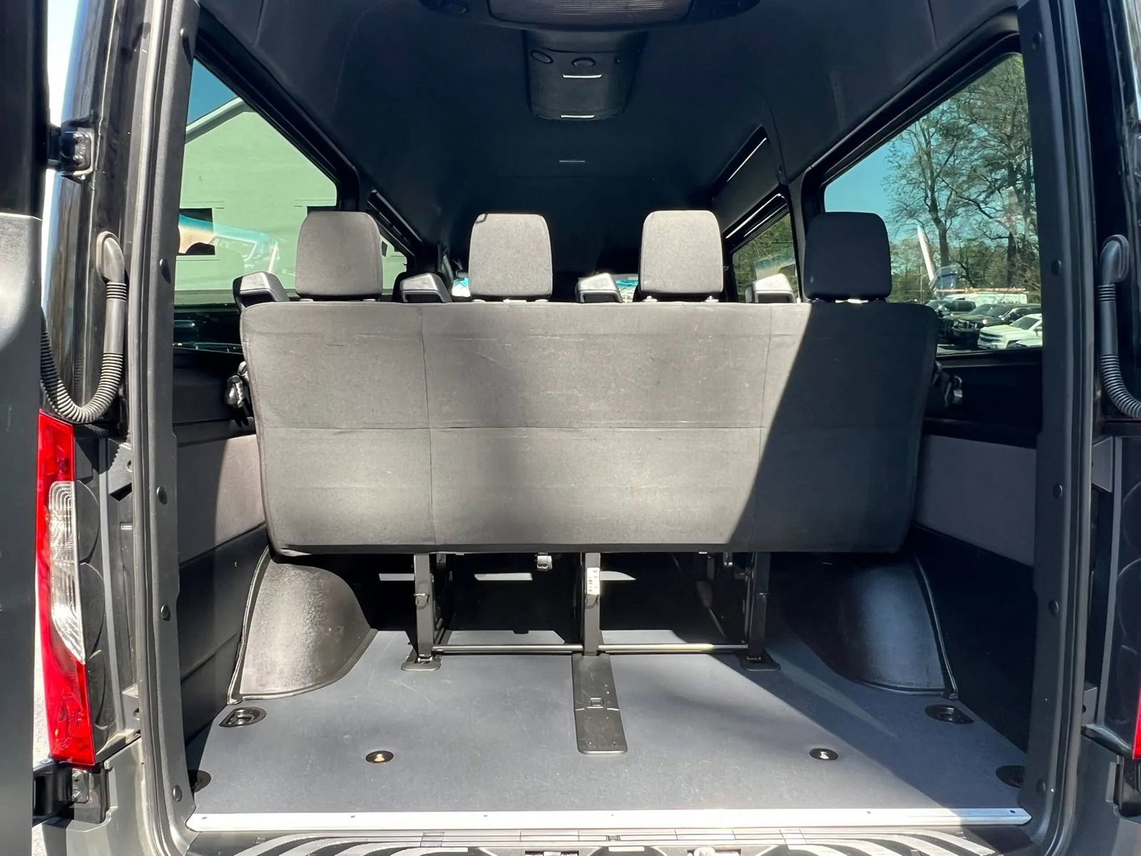 Used 2019 Mercedes-Benz Sprinter 2500 w/ Acoustic Package image 29