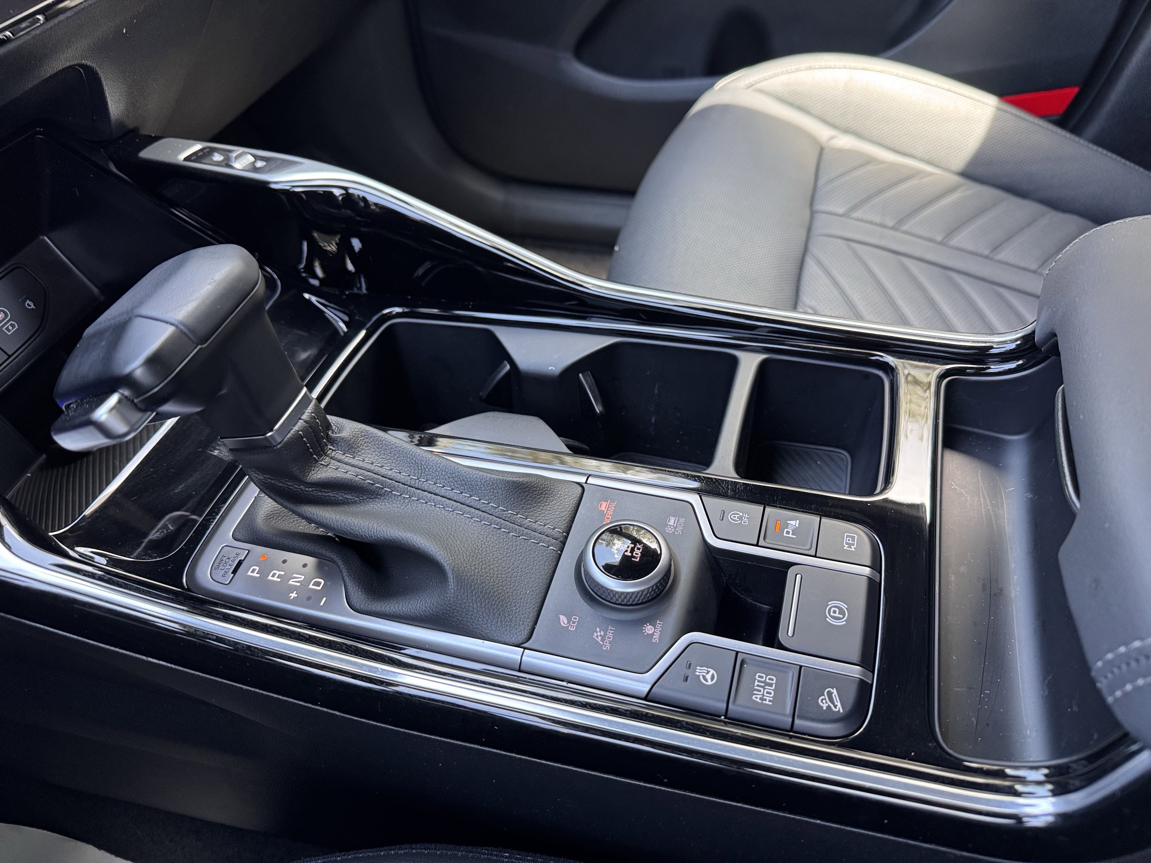 Certified 2024 Kia Sorento SX Prestige image 28