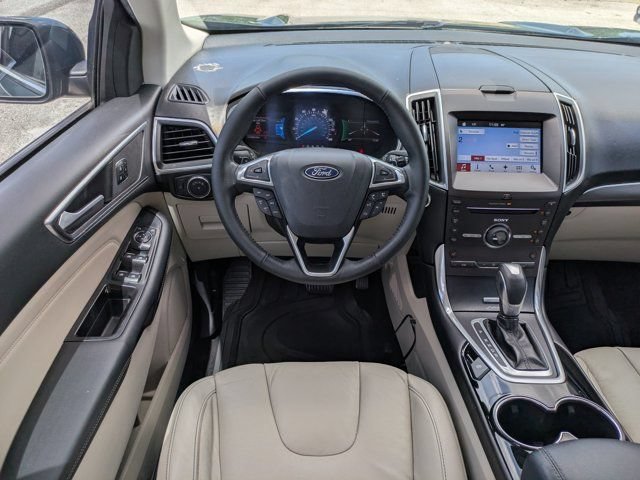 Used 2016 Ford Edge Titanium w/ Technology Package FWD image 15