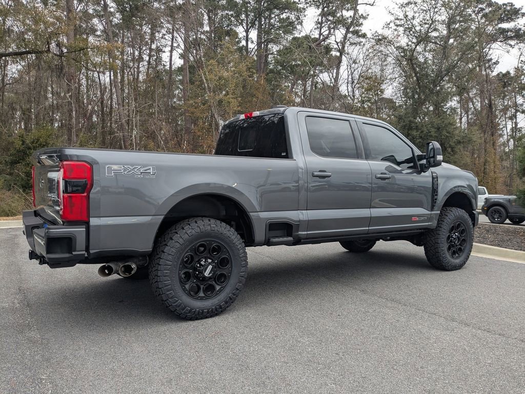 New 2026 Ford F350 Lariat w/ Black Appearance Package image 4