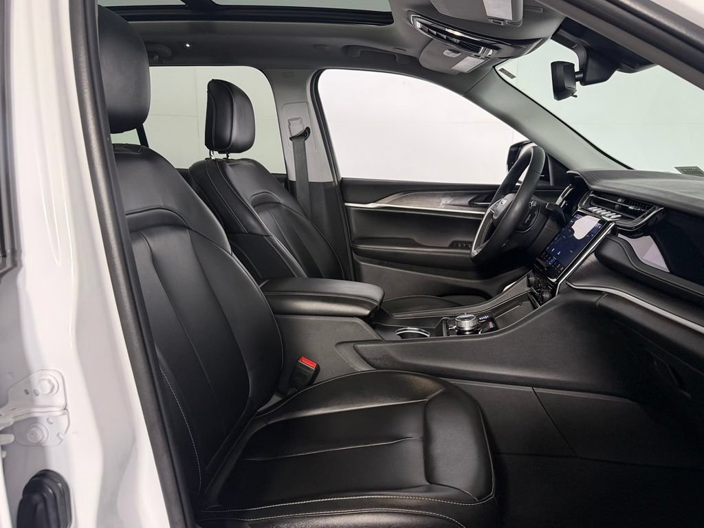 Used 2023 Jeep Grand Cherokee 4WD 4xe image 29