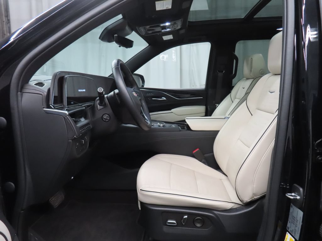Used 2022 Cadillac Escalade ESV Sport w/ Touring Package AWD/4WD image 12