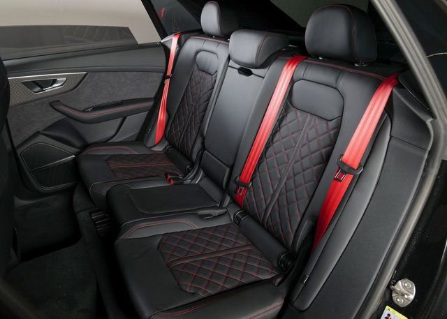 New 2026 Audi SQ8 Prestige image 11