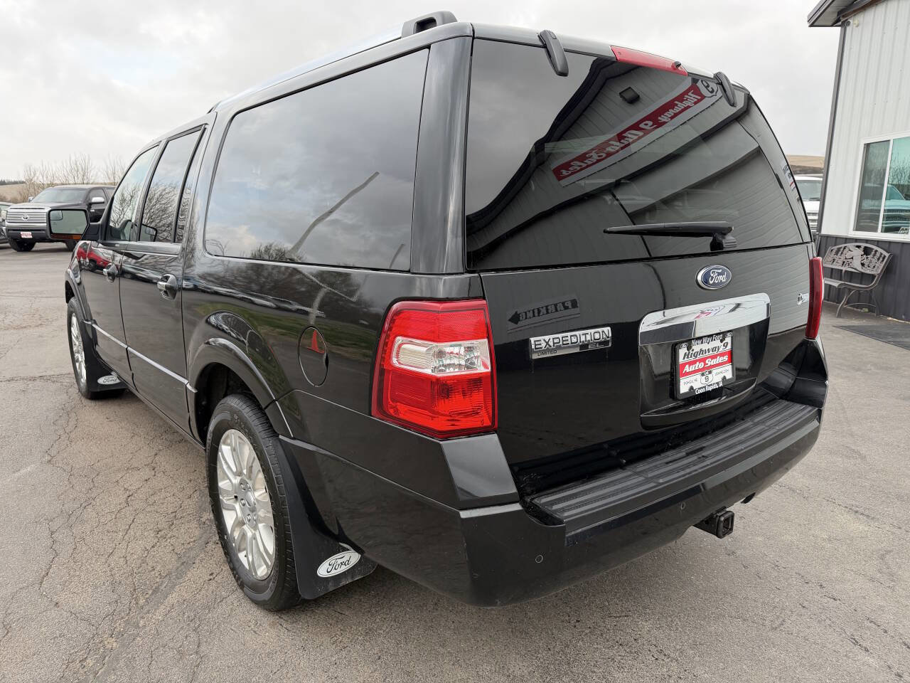 Used 2014 Ford Expedition EL Limited w/ Equipment Group 301A AWD/4WD image 3