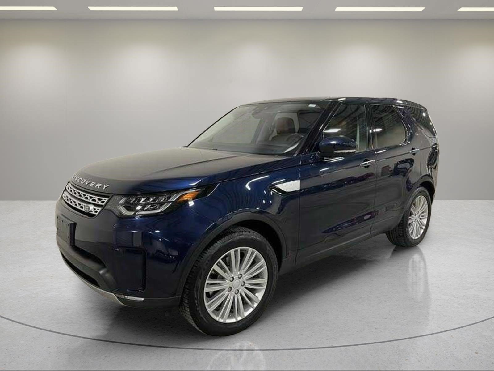 Used 2017 Land Rover Discovery HSE Luxury AWD/4WD image 6