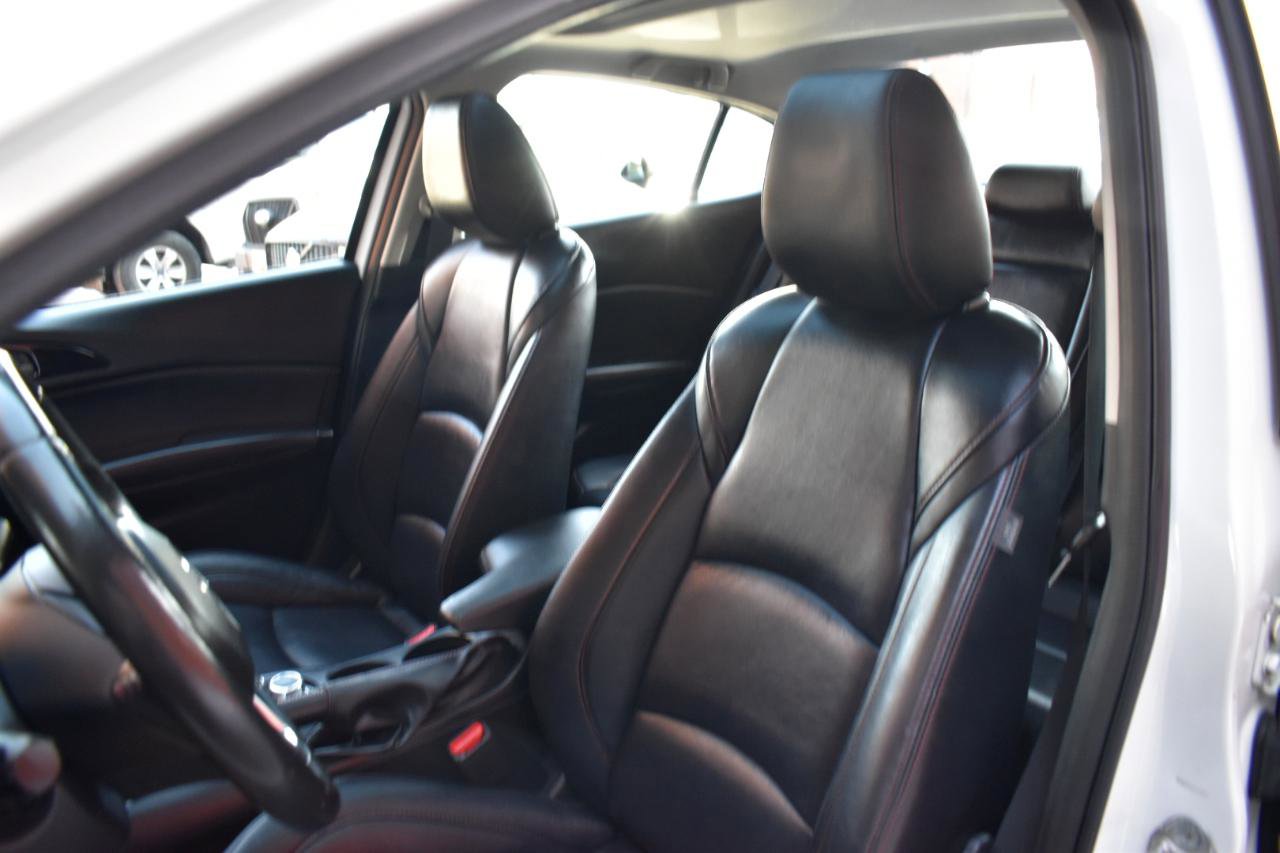 Used 2016 MAZDA MAZDA3 i Grand Touring FWD image 12