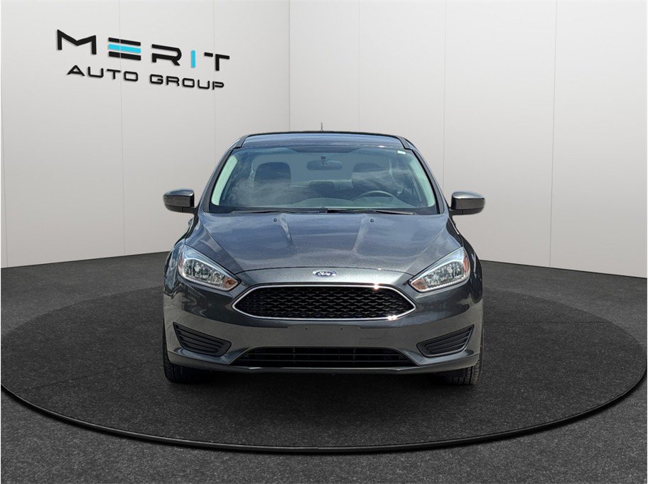 Used 2018 Ford Focus SE FWD image 3