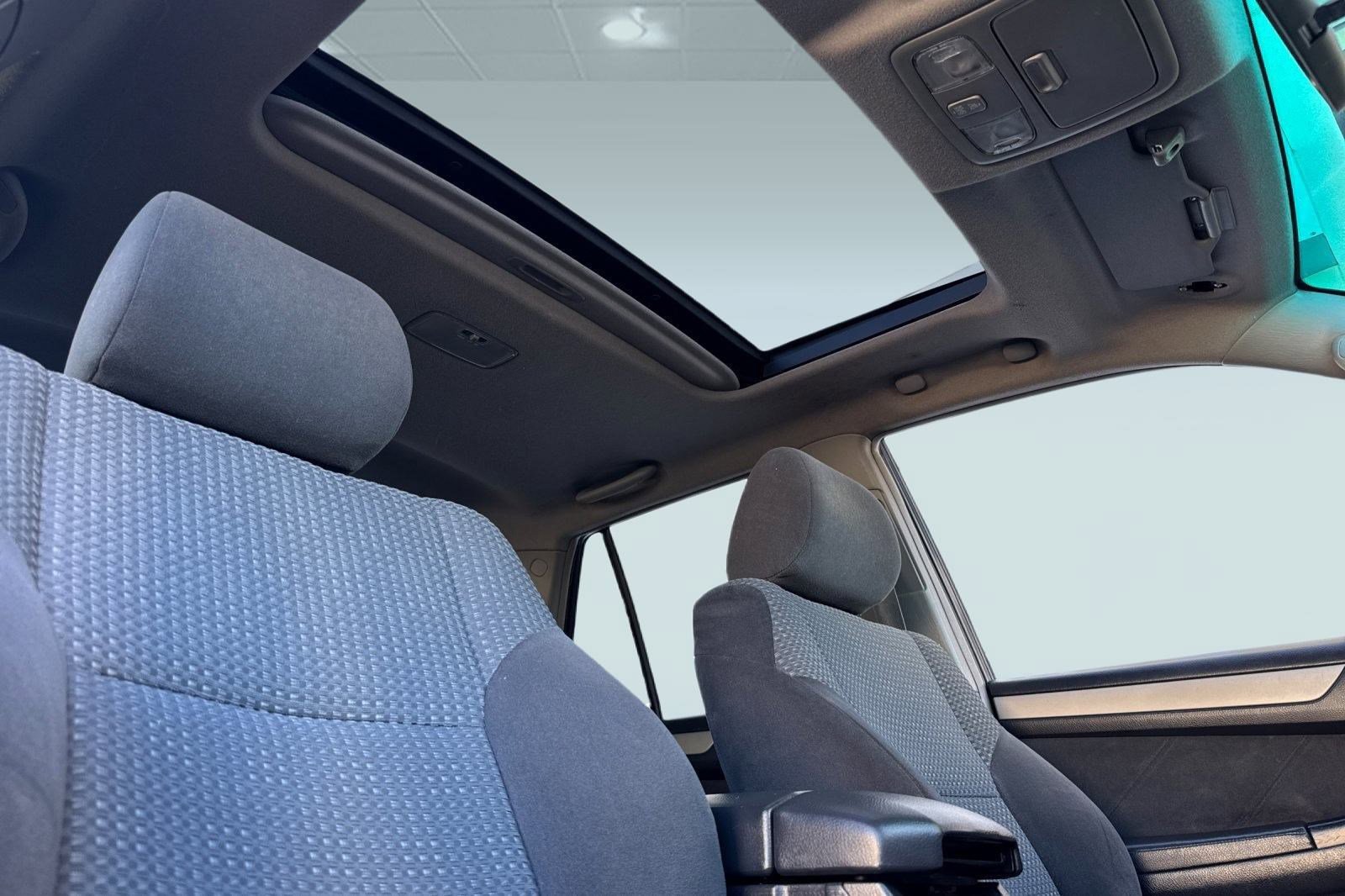 Used 2004 Toyota 4Runner SR5 image 24