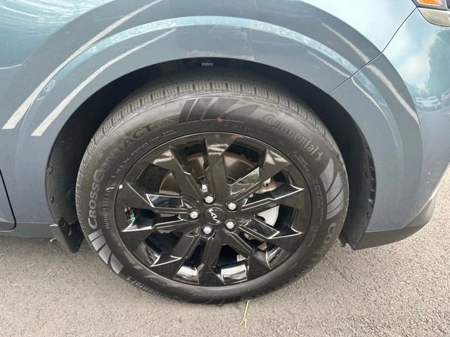 Used 2024 Kia Carnival SX image 13