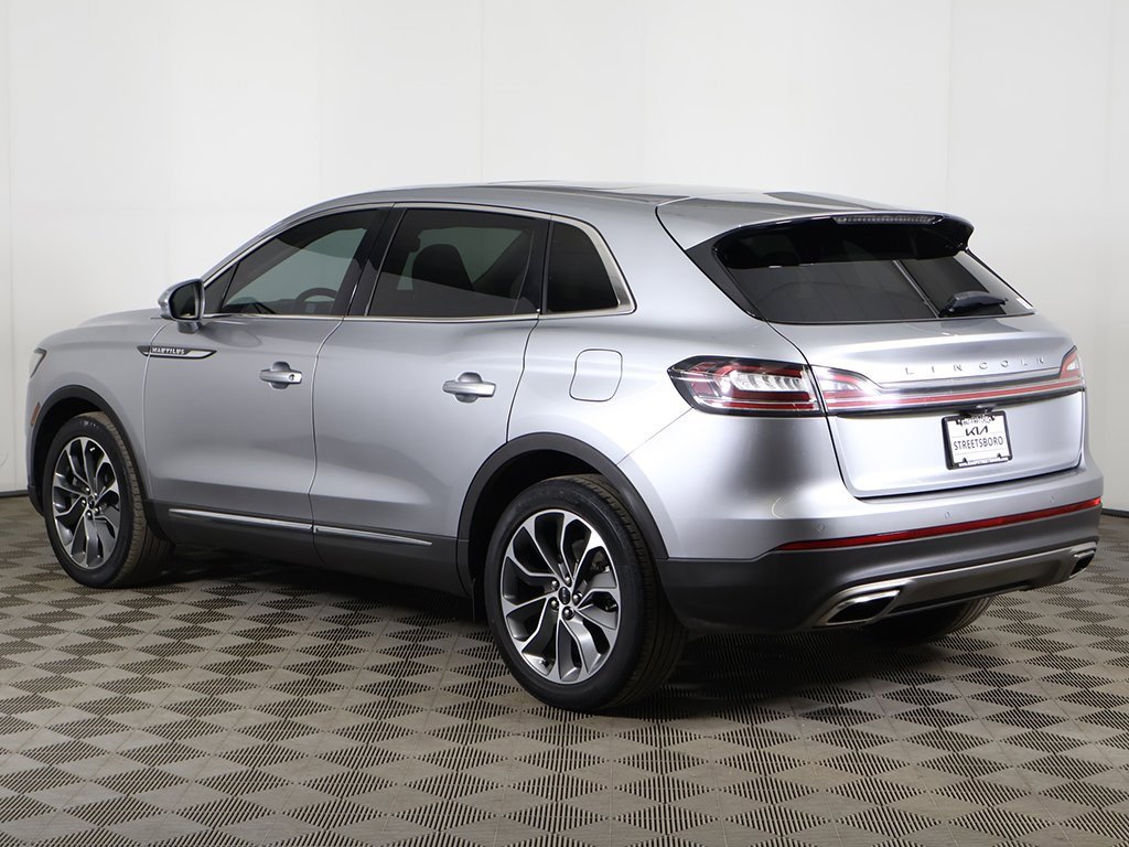 Used 2023 Lincoln Nautilus Reserve image 11