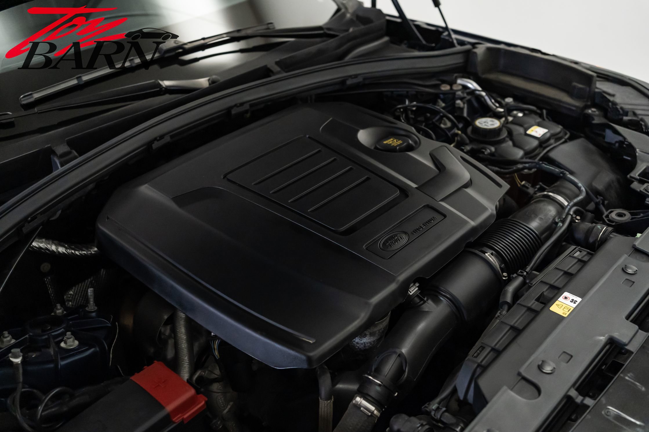 Used 2023 Land Rover Range Rover Velar R-Dynamic S image 54