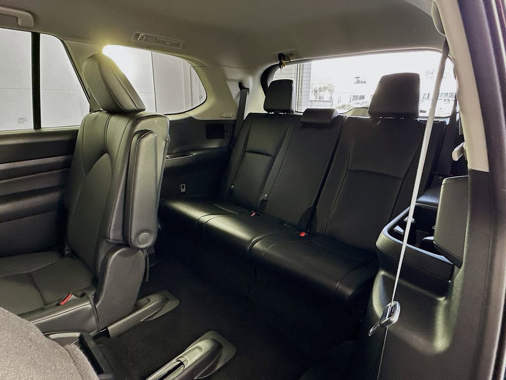 Certified 2025 Toyota Grand Highlander AWD image 27