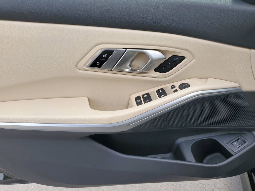 Used 2023 BMW 330i Sedan w/ Driving Assistance Package image 16