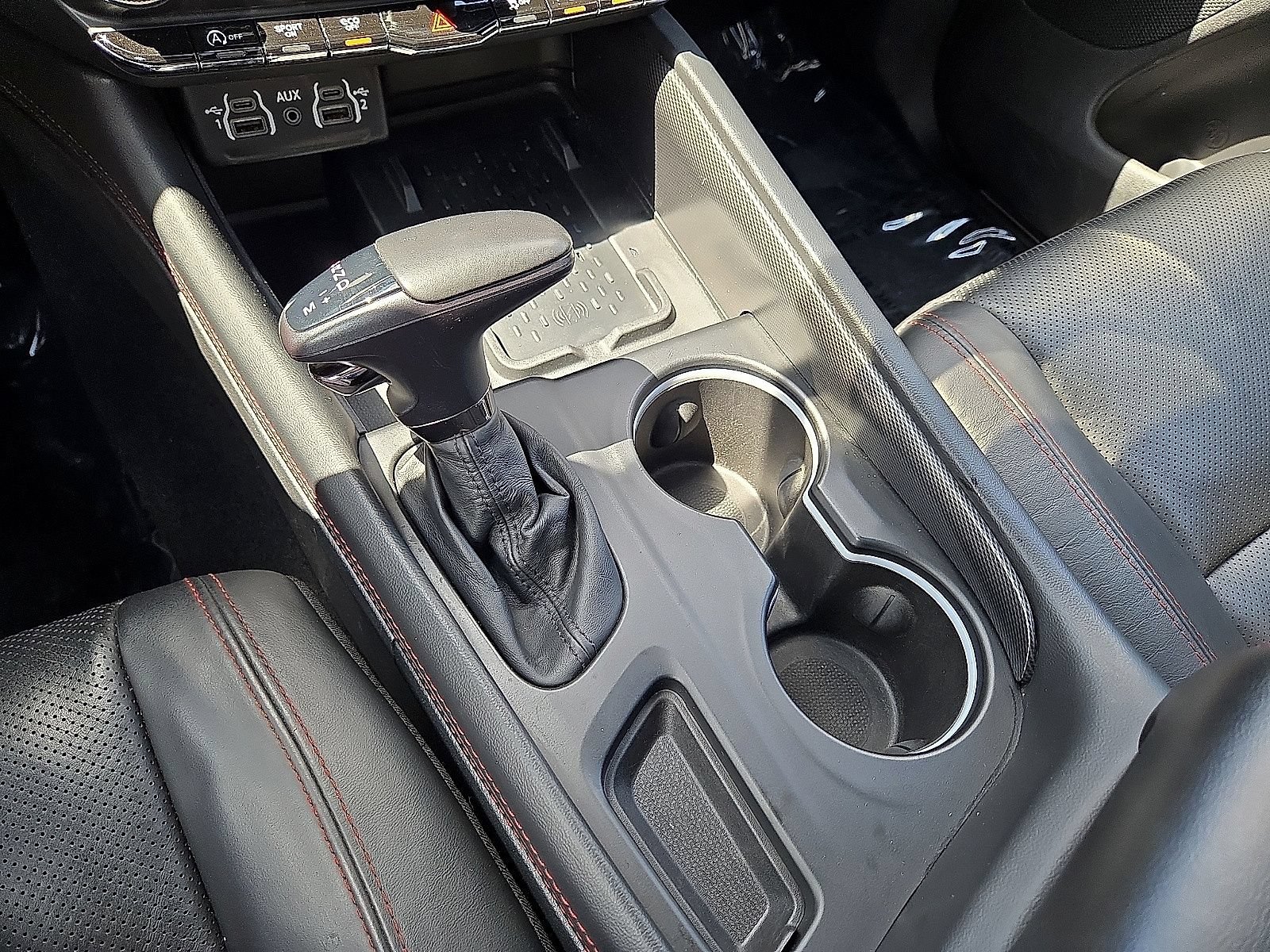 Used 2025 Dodge Durango GT AWD/4WD image 31