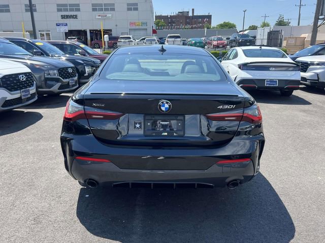 Used 2023 BMW 430i xDrive Coupe w/ M Sport Package AWD/4WD image 7