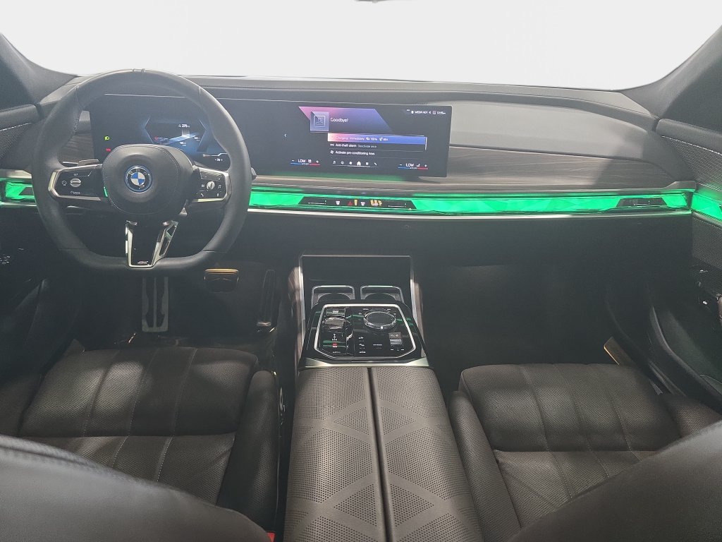 Certified 2023 BMW i7 xDrive60 AWD/4WD image 9