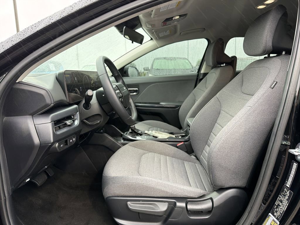 Used 2025 Kia K4 EX FWD image 11