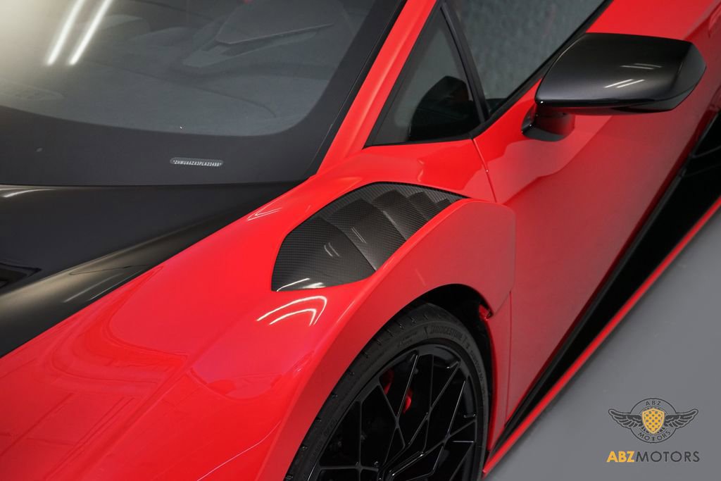 Used 2023 Lamborghini Huracan STO image 10