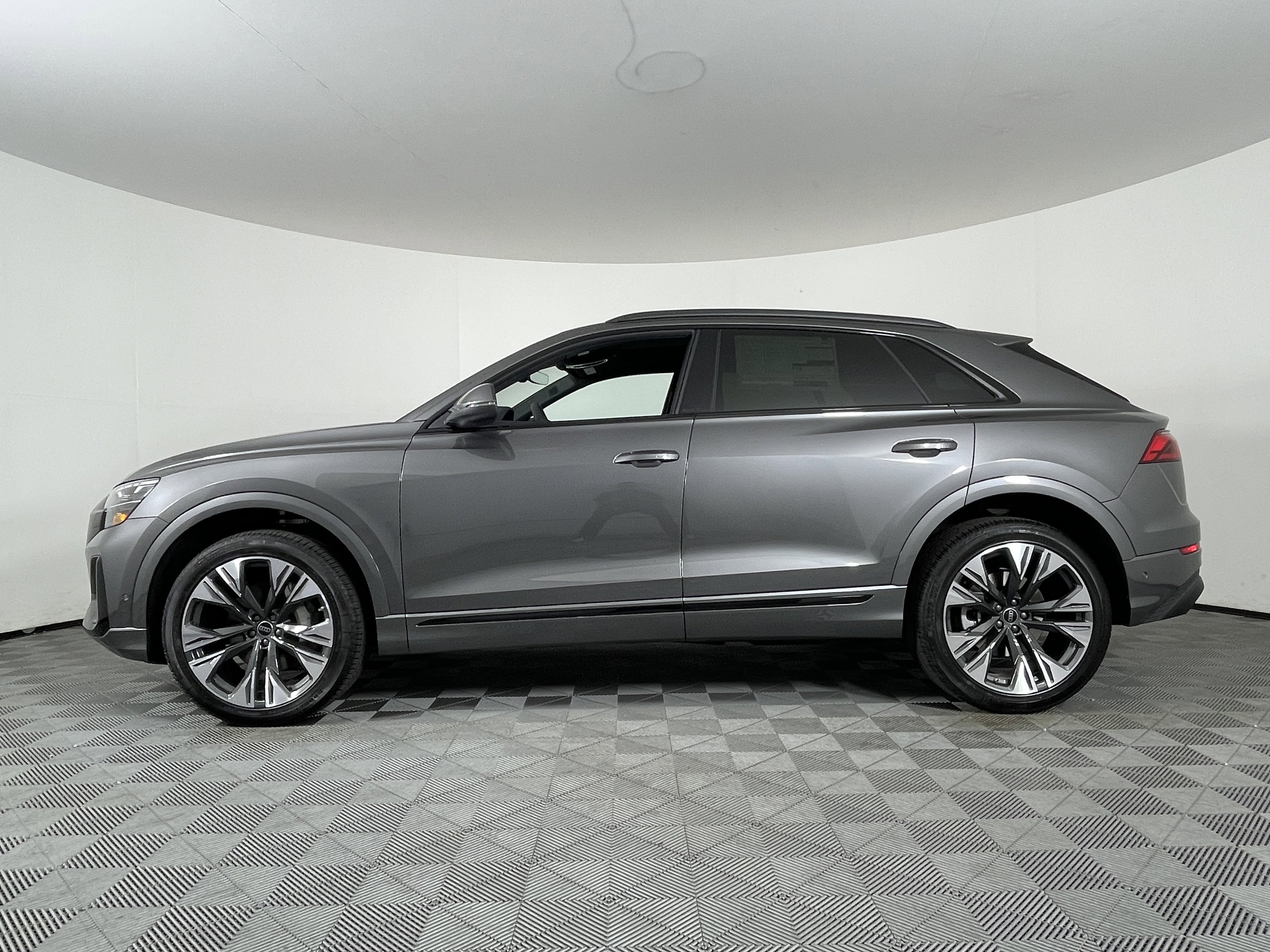 New 2025 Audi Q8 Premium Plus image 11