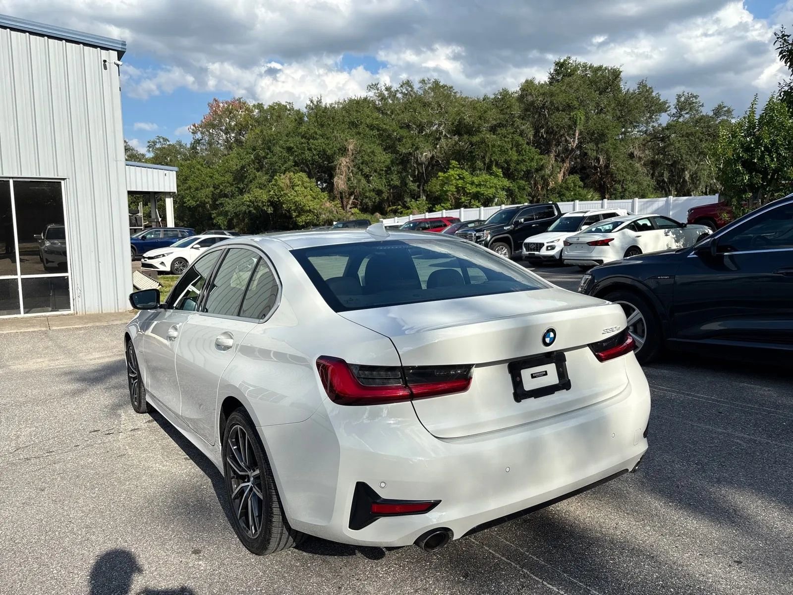 Used 2021 BMW 330e xDrive w/ Convenience Package AWD/4WD image 7