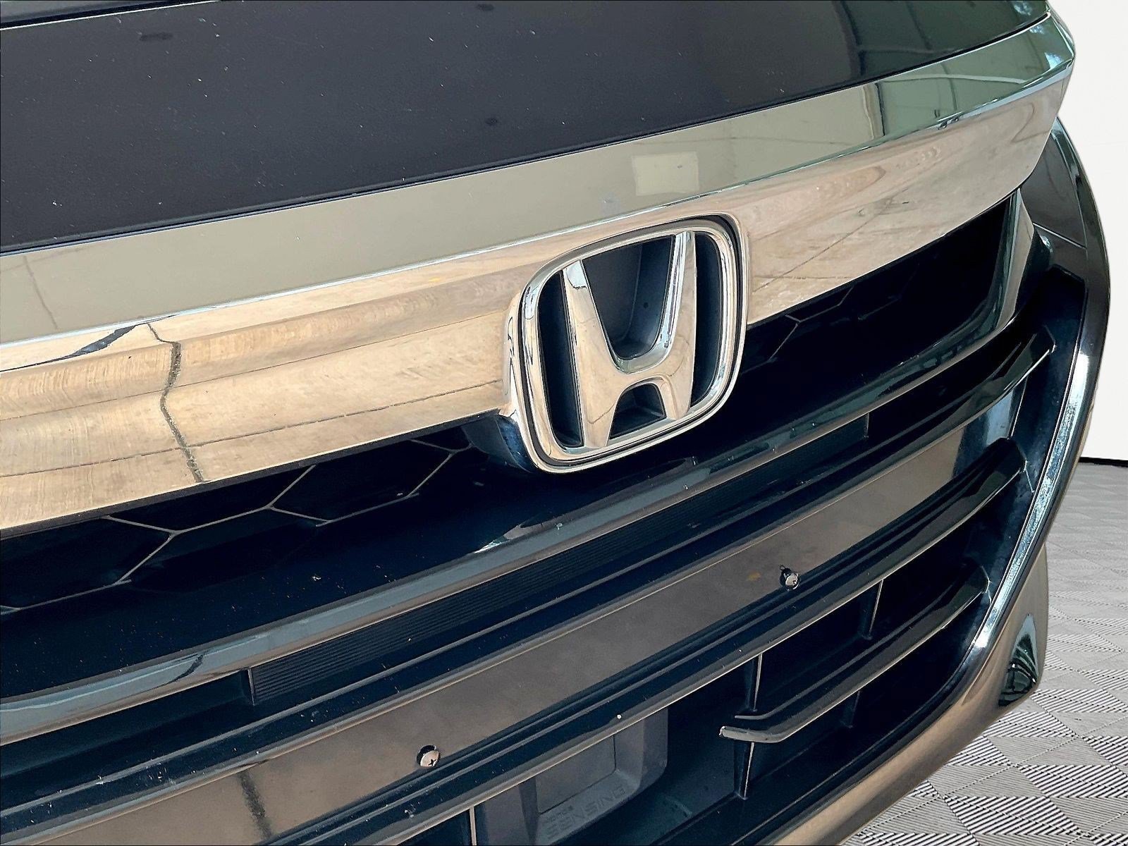 Used 2018 Honda Accord LX image 30