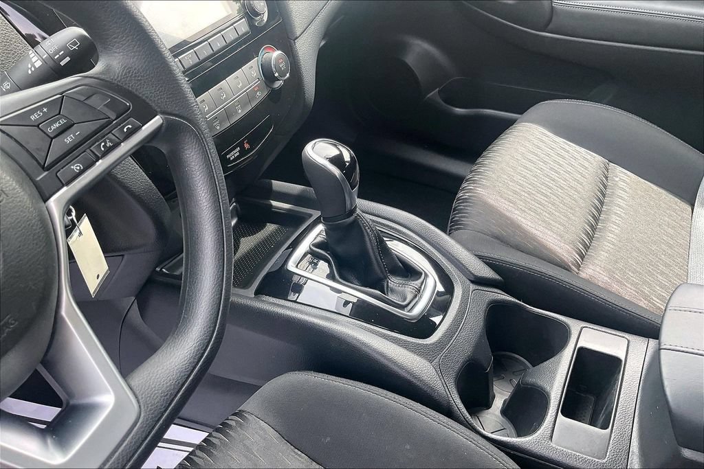 Used 2017 Nissan Rogue S AWD/4WD image 20