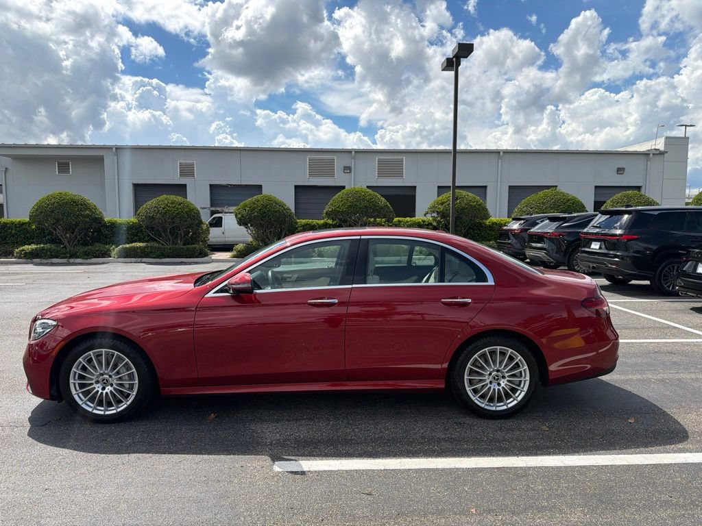Used 2023 Mercedes-Benz E 450 4MATIC Sedan image 4