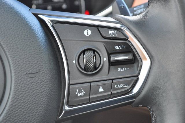 Used 2023 Acura MDX SH-AWD w/ Technology Package image 32