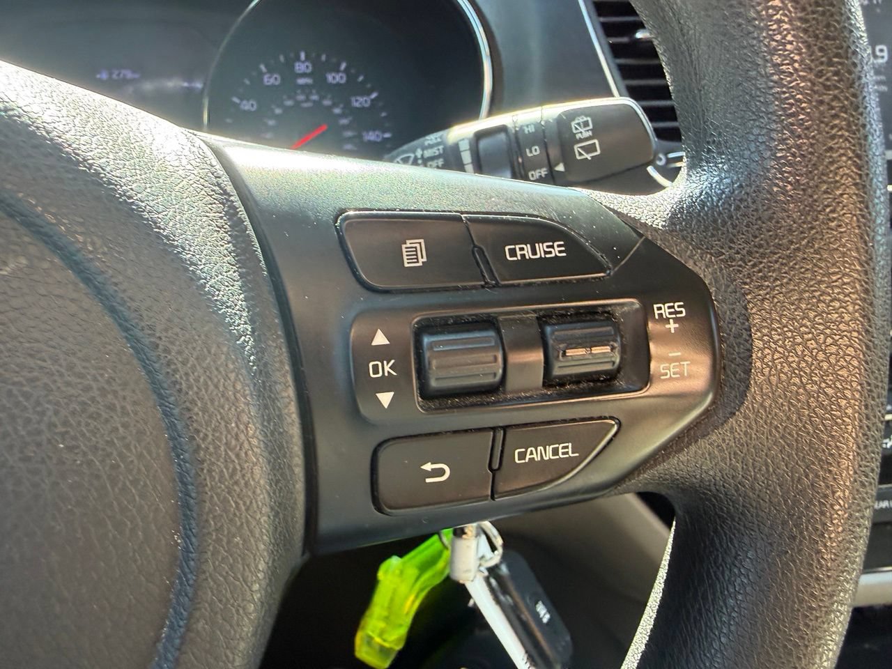 Used 2019 Kia Sedona LX FWD image 17
