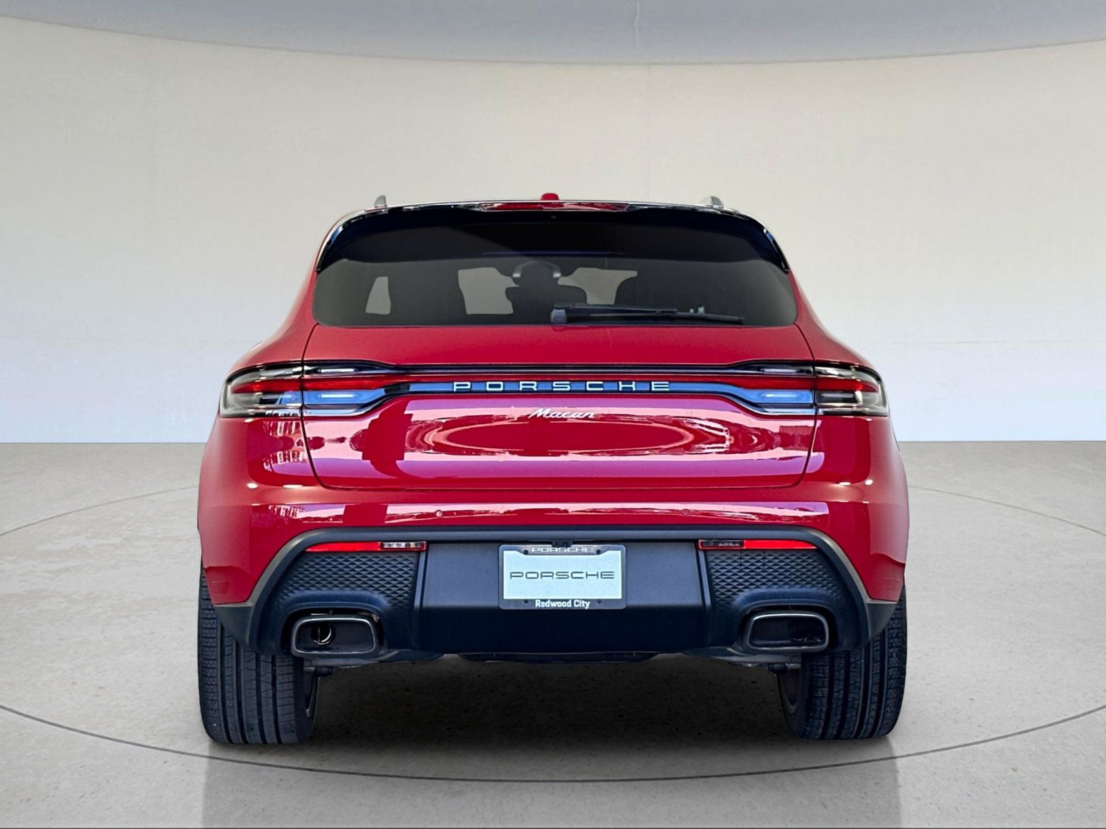 Certified 2026 Porsche Macan AWD/4WD image 7