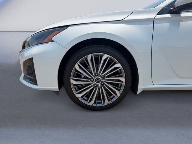 Used 2023 Nissan Altima 2.5 SL AWD/4WD image 14