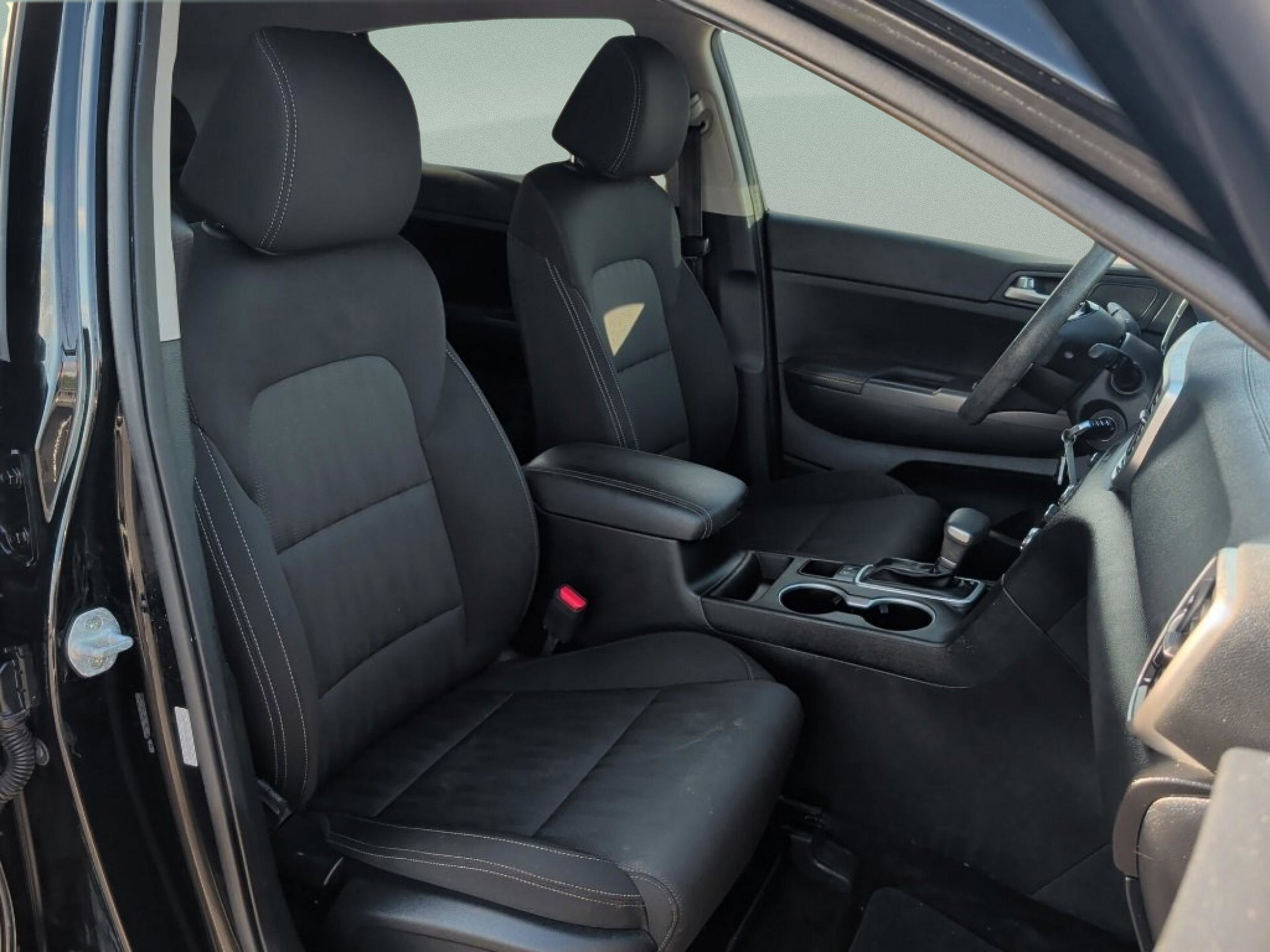 Used 2022 Kia Sportage LX image 43