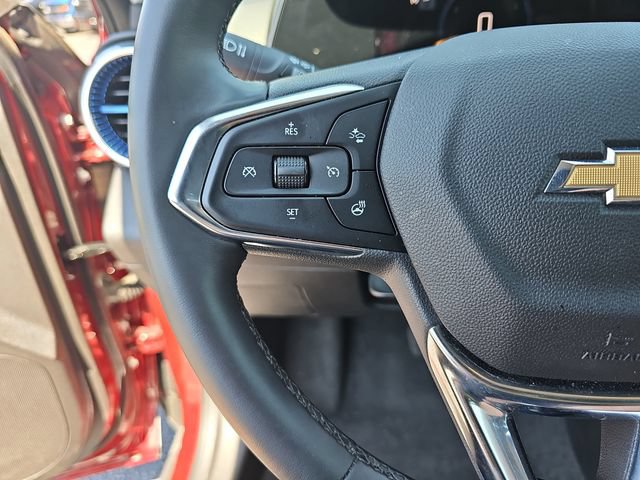 Used 2025 Chevrolet Trax LT w/ LT Convenience Package FWD image 36