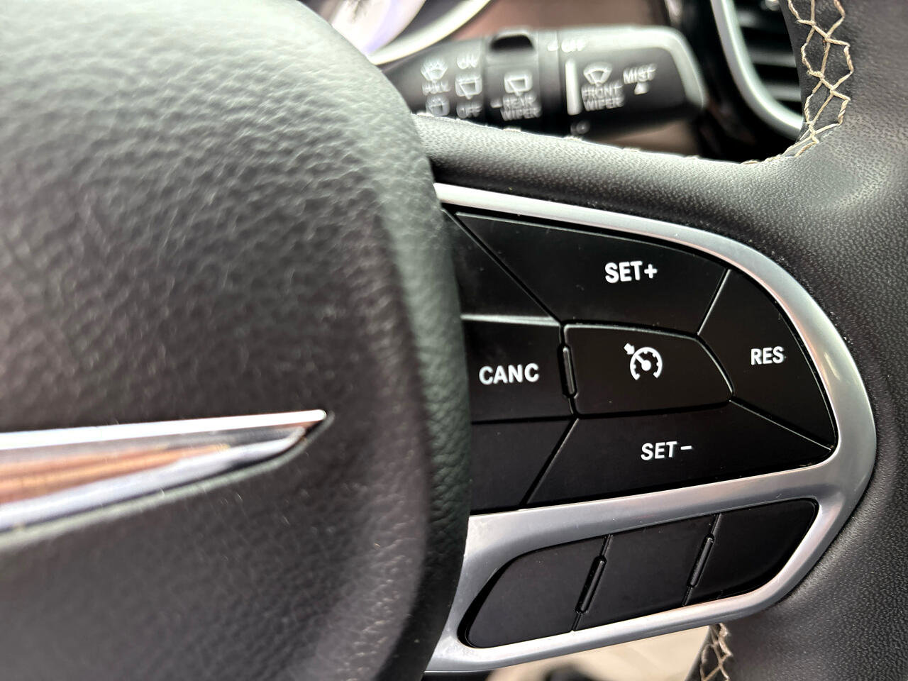 Used 2023 Chrysler Voyager LX image 18