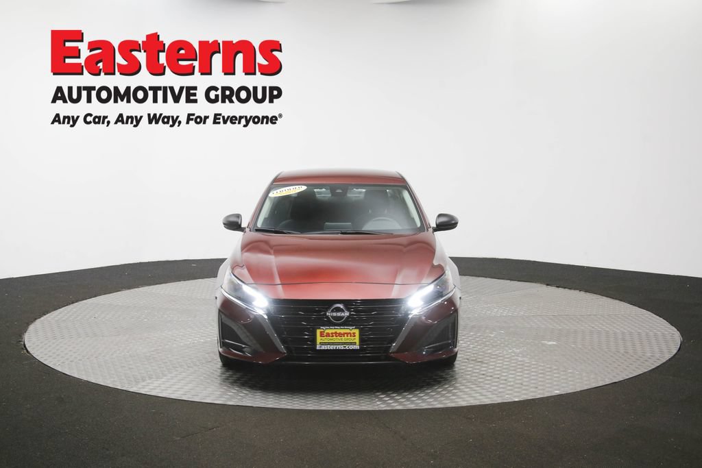 Used 2025 Nissan Altima 2.5 SV AWD/4WD image 48