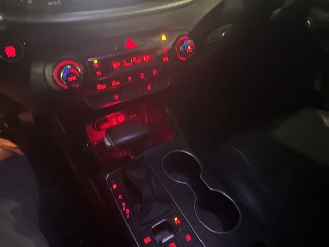 Used 2020 Kia Sorento SX image 10