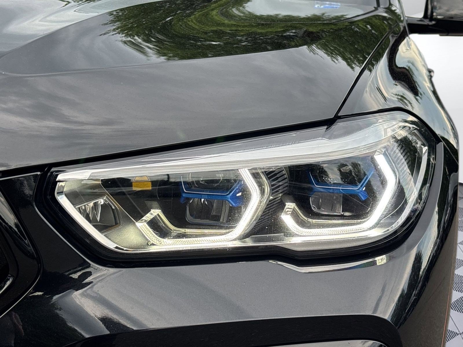 Used 2021 BMW X6 xDrive40i w/ M Sport Package AWD/4WD image 10