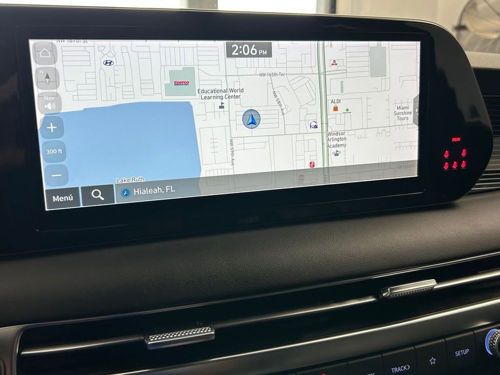 Used 2024 Hyundai Palisade Calligraphy image 21