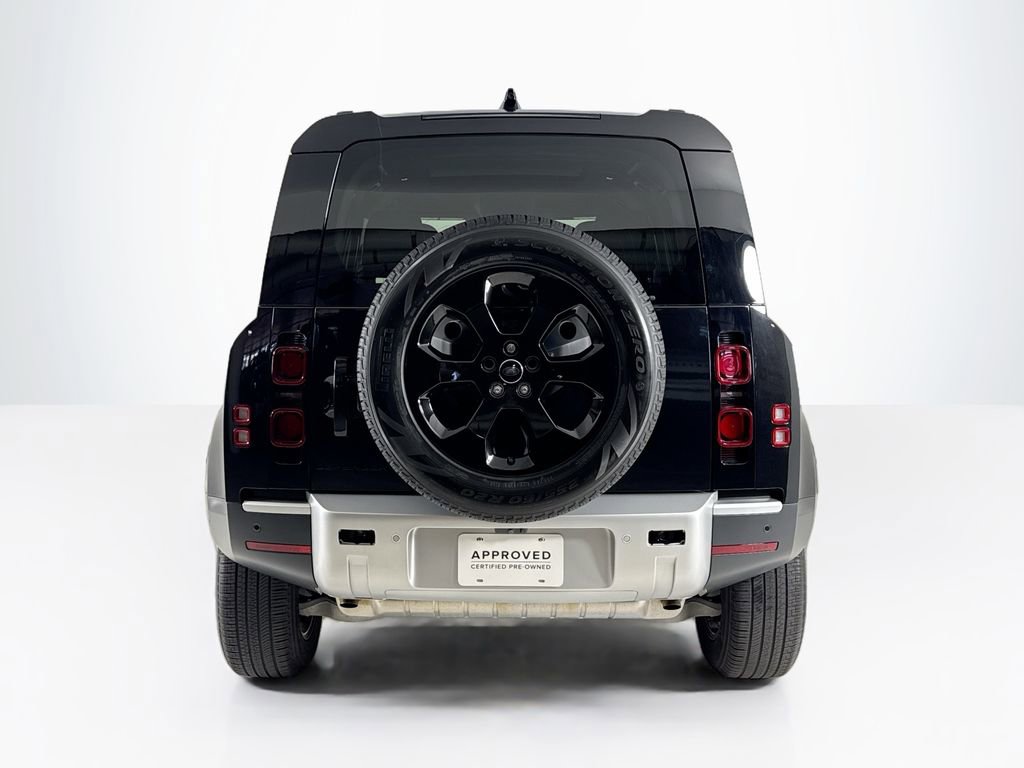 Used 2025 Land Rover Defender 110 S image 4