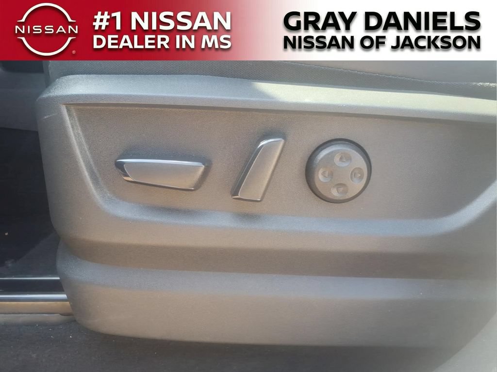 Certified 2025 Nissan Armada PRO-4X w/ Pro-4X Premium Package AWD/4WD image 16