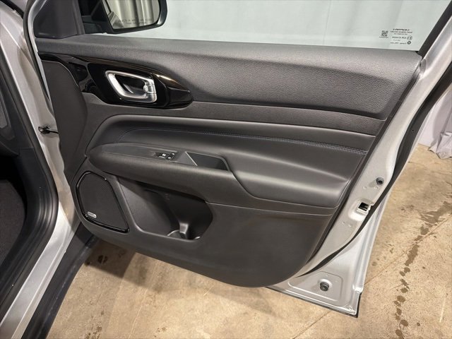 New 2026 Jeep Compass Limited w/ Sun, Sound & Navigation Group image 16