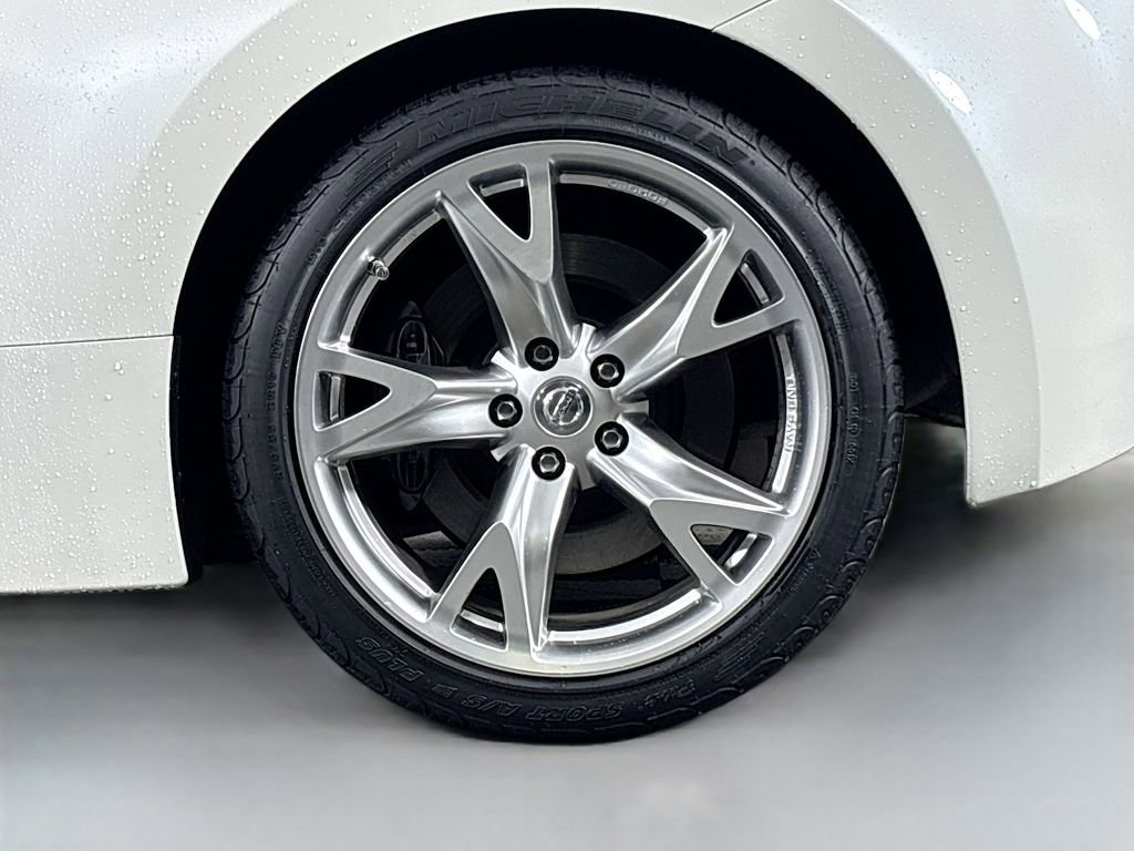Used 2010 Nissan 370Z Touring w/ Sport Pkg image 31